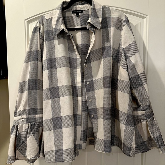 Lane Bryant Bell Sleeved button down blouse - Picture 1 of 4